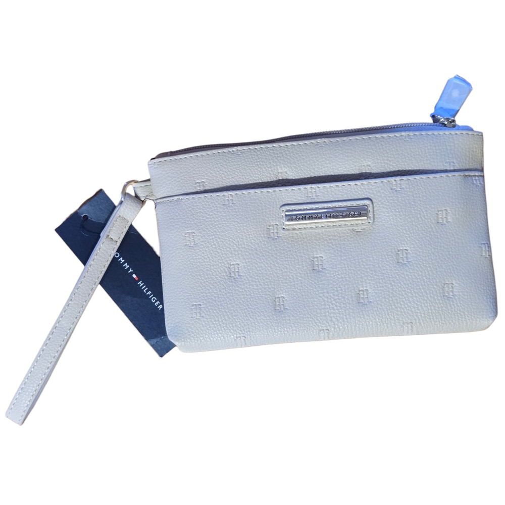 Tommy Hilfiger Cream TH Wristlet NWT Accessory Wallet